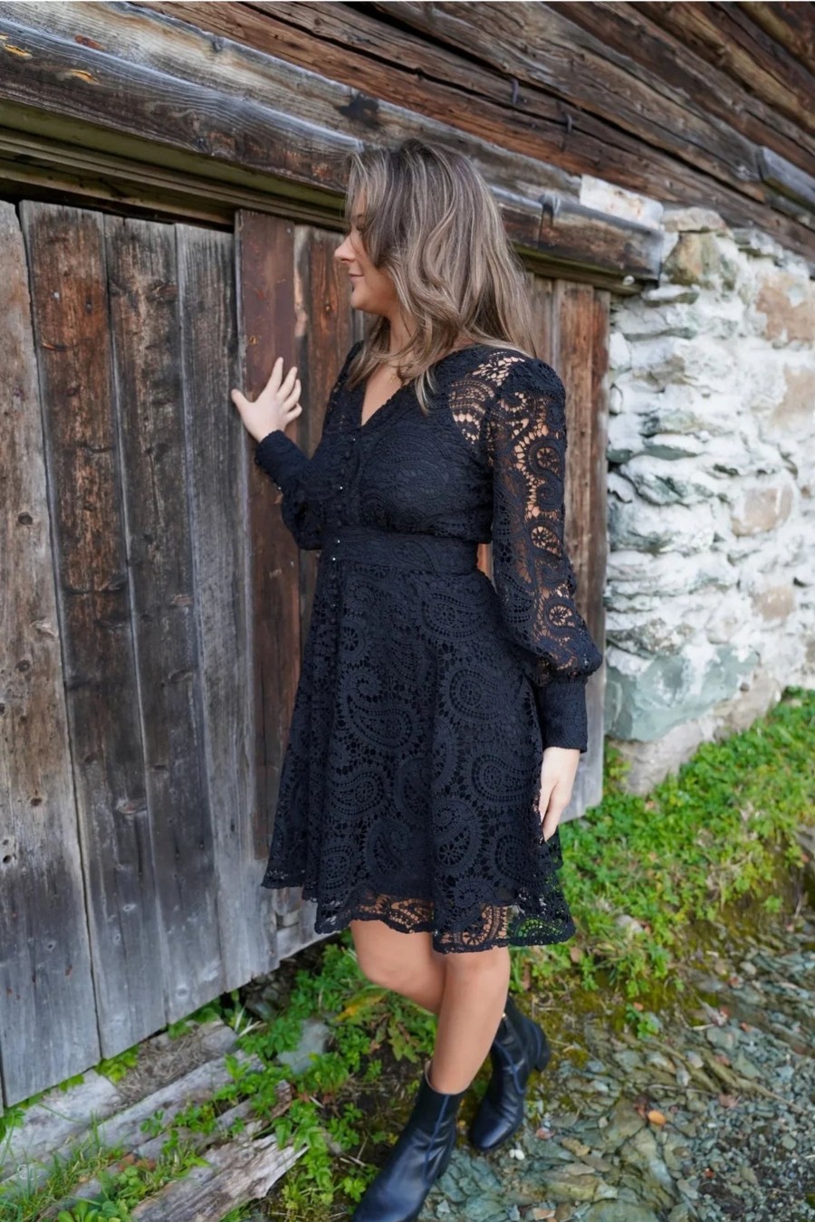 Klaer Golightly | Lace Dress